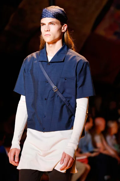 Look 53
